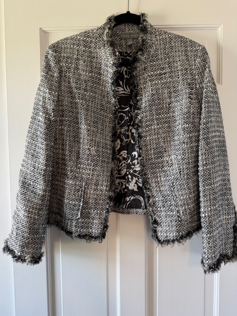 Kate Hill Black & White Tweed Fringed Cropped Lady Jacket Size 12 Preppy Office